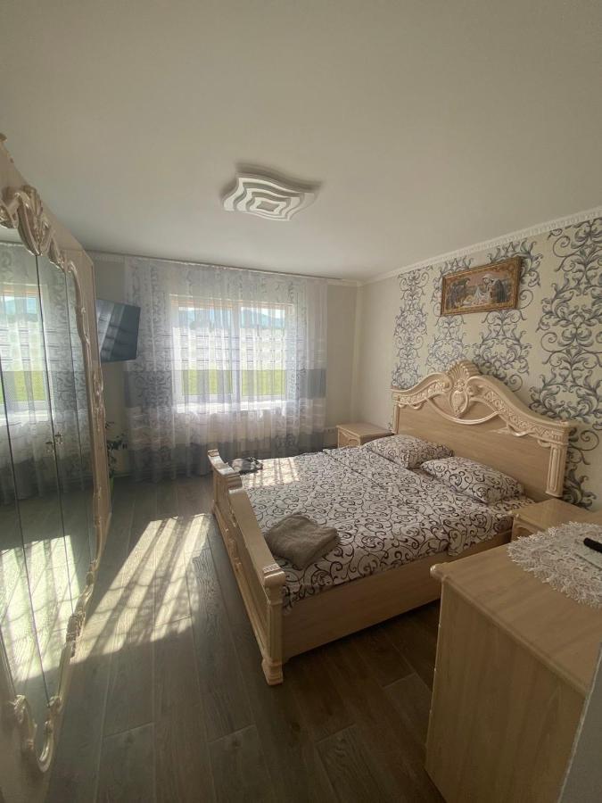 Карпатські Зорі Vila Pilipets Exterior foto