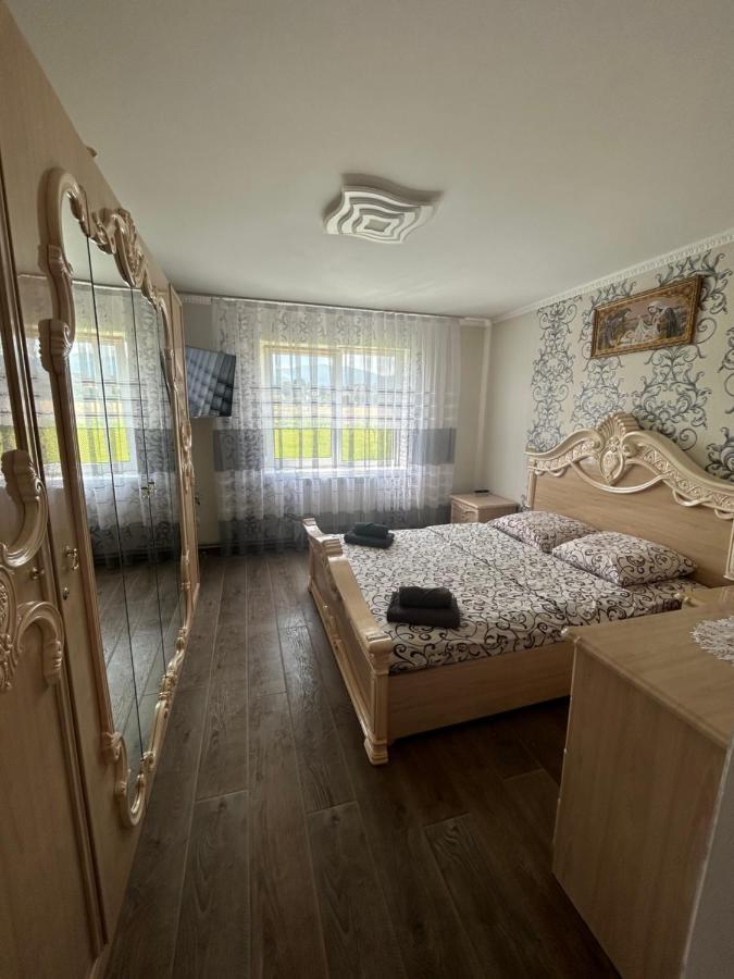 Карпатські Зорі Vila Pilipets Exterior foto