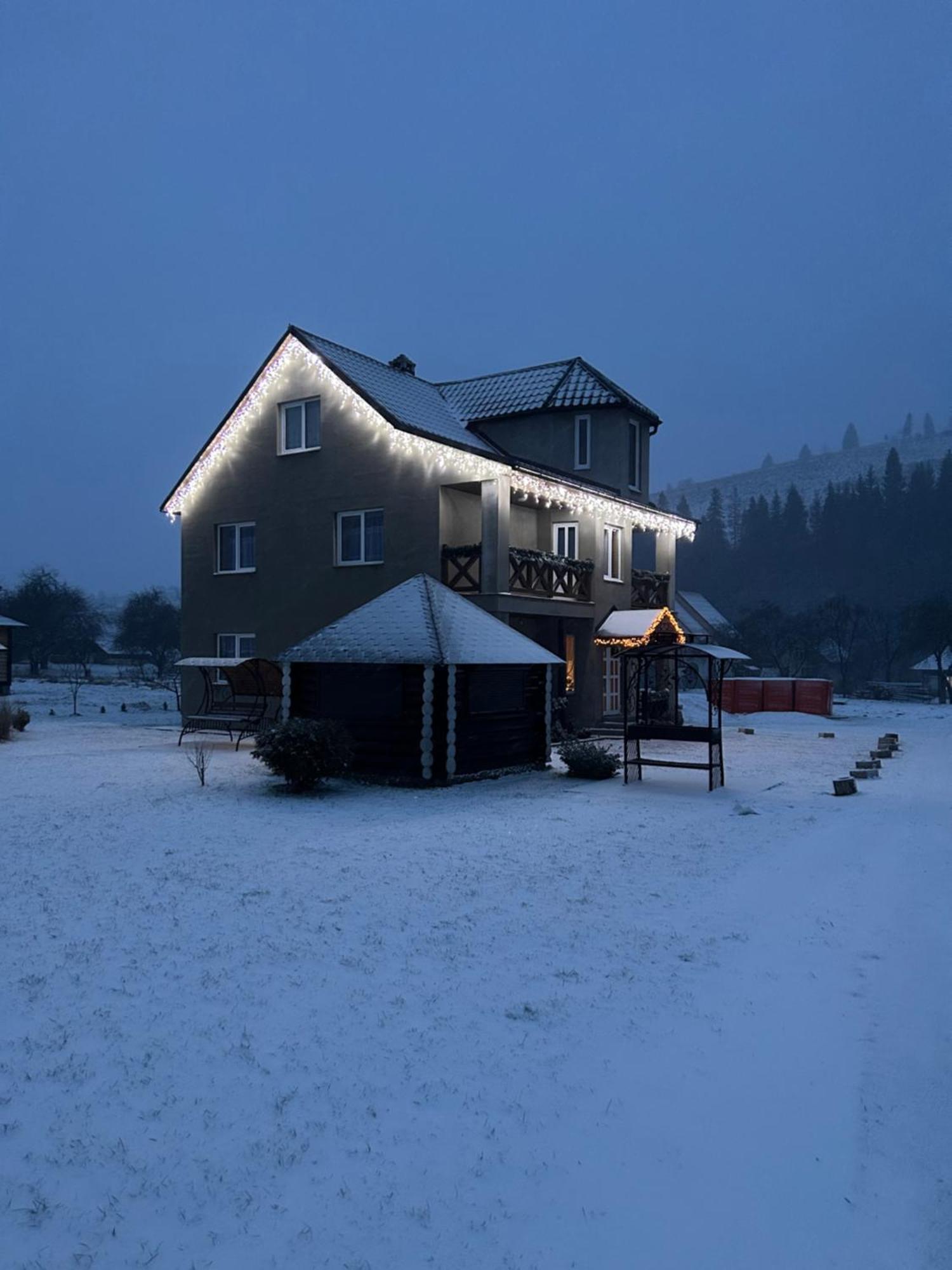 Карпатські Зорі Vila Pilipets Exterior foto